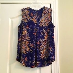 Rose + Olive sleeveless tunic  top